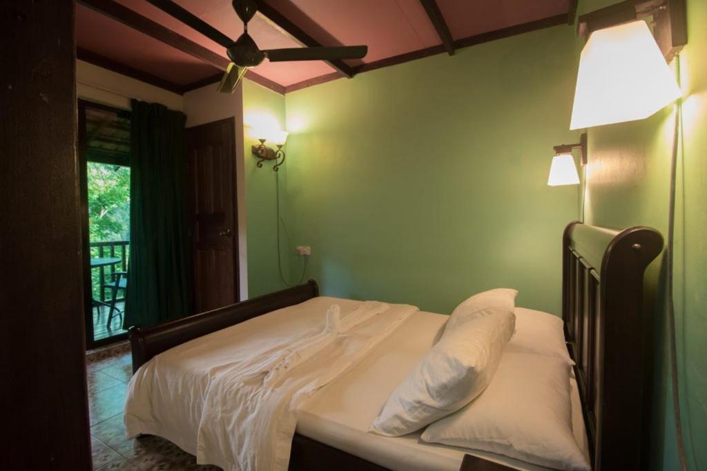 De Serenity - Exclusive Jungle Retreat Σερεμπάν Εξωτερικό φωτογραφία