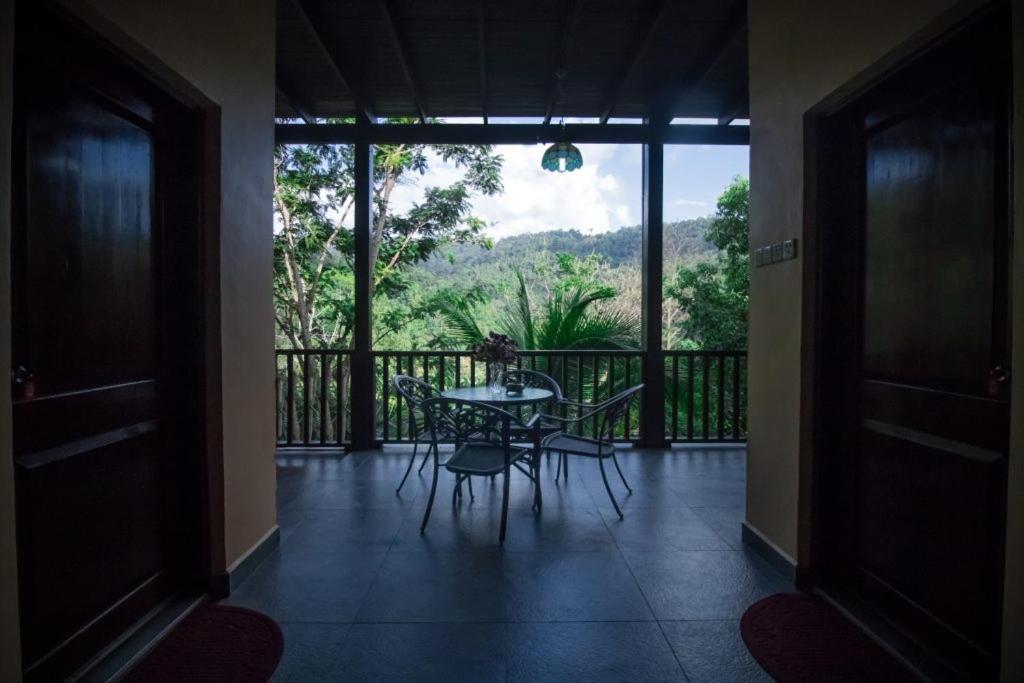 De Serenity - Exclusive Jungle Retreat Σερεμπάν Δωμάτιο φωτογραφία