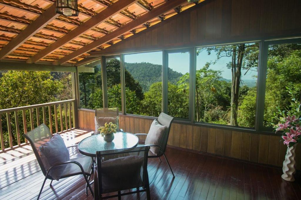 De Serenity - Exclusive Jungle Retreat Σερεμπάν Δωμάτιο φωτογραφία